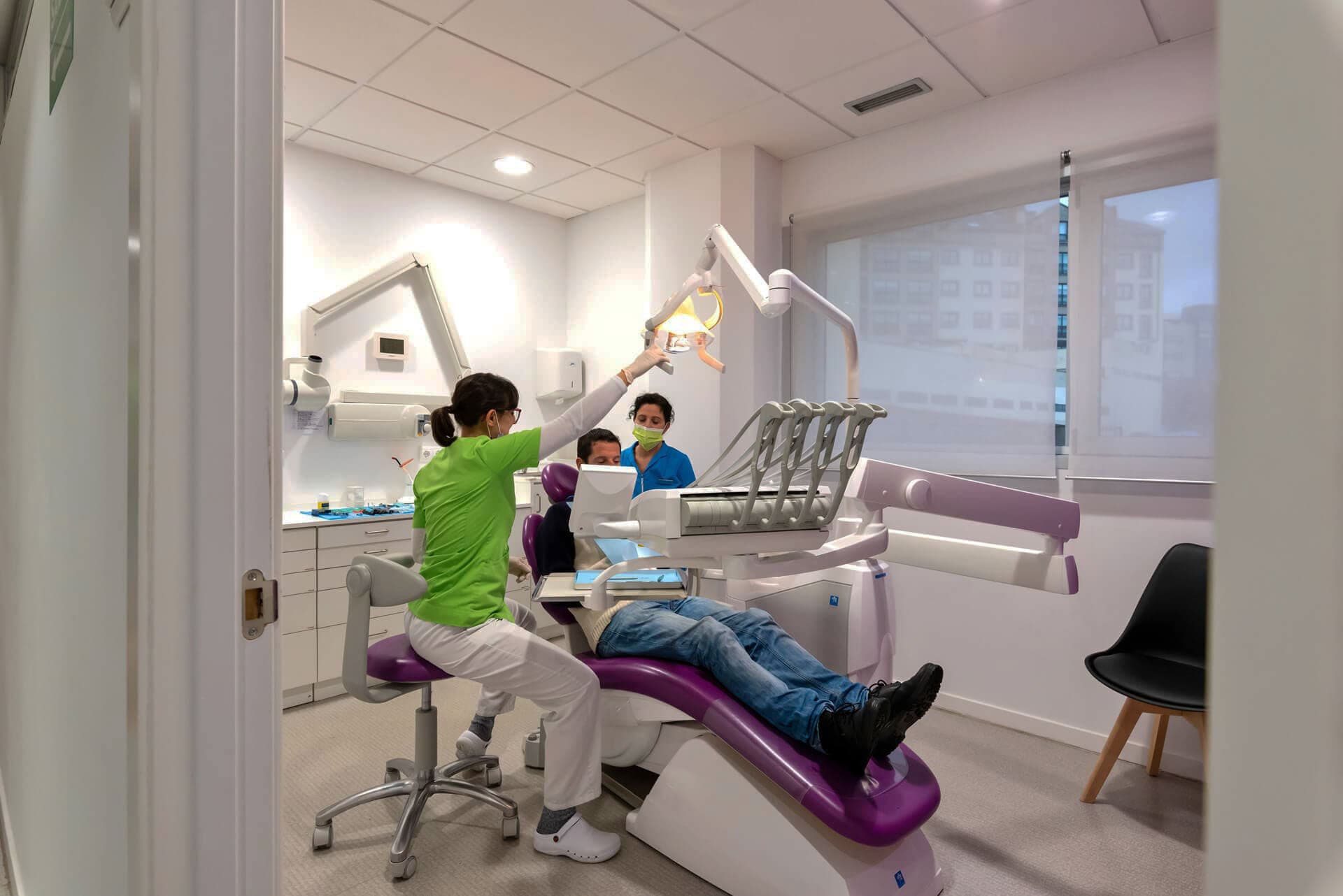 equipo-dentistas-odontologos-clinica-dental-pontevedra